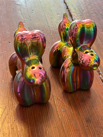 Balloon Dog salt and pepper shakers
